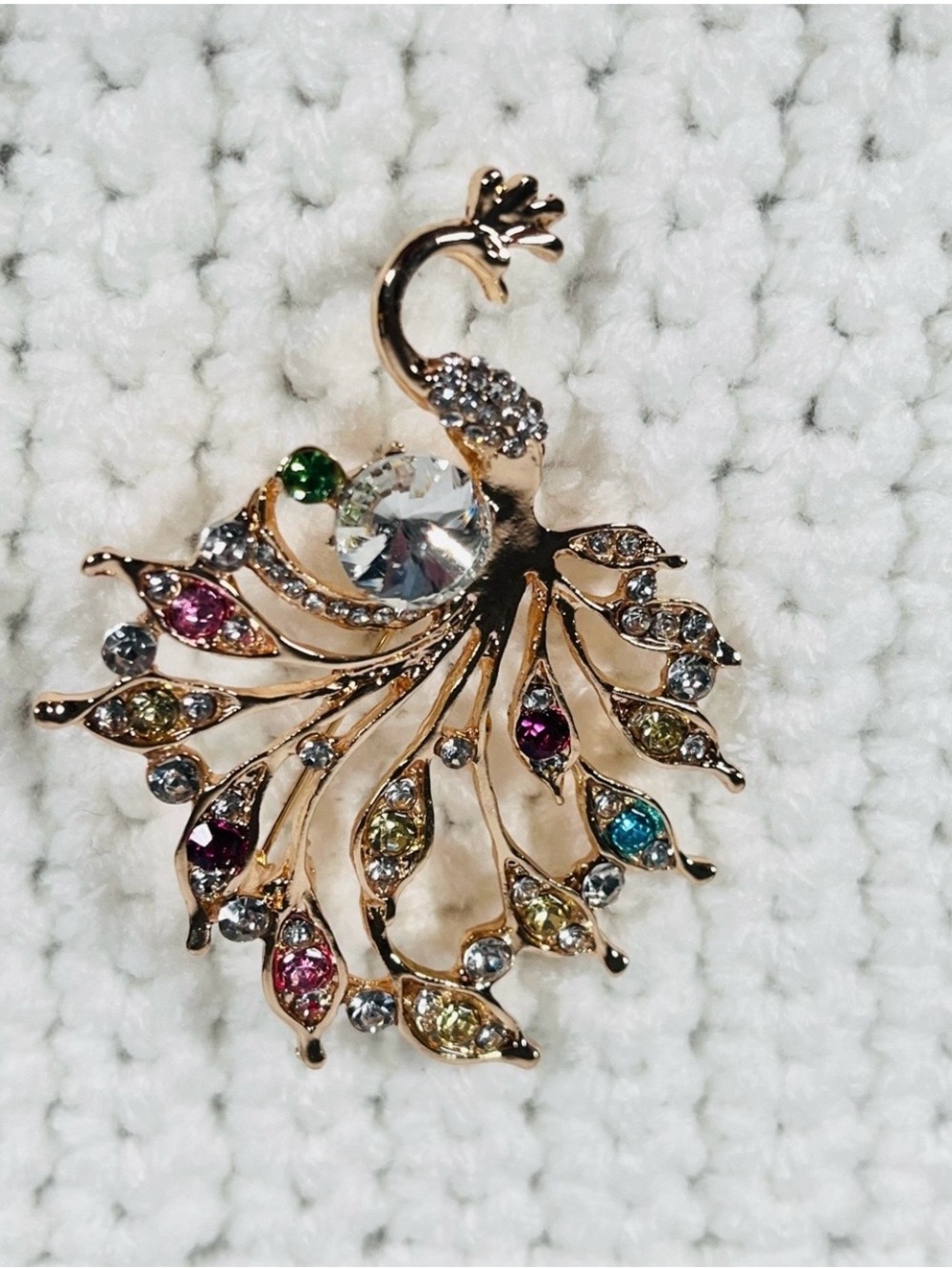 Source Unknown Gold-Tone Multicolor Crystal Peacock Brooch